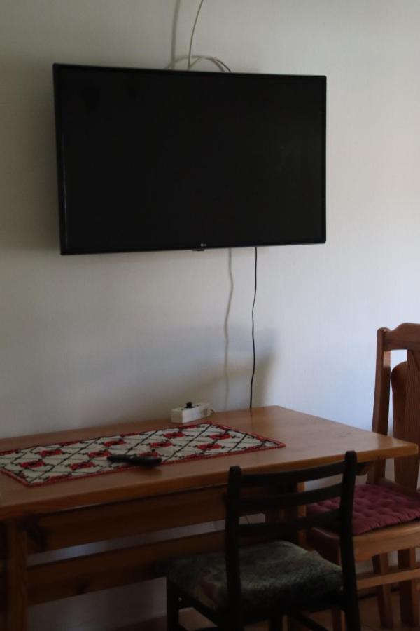 Appartement Grosses Ferienhaus Plattensee Balaton - Nyaralo Haz 6 Szobaval, 5 Fuerdoszobaval, 3000 Nm à Szolad Extérieur photo