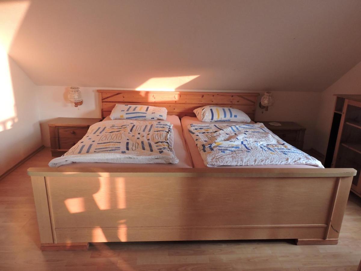 Appartement Grosses Ferienhaus Plattensee Balaton - Nyaralo Haz 6 Szobaval, 5 Fuerdoszobaval, 3000 Nm à Szolad Extérieur photo